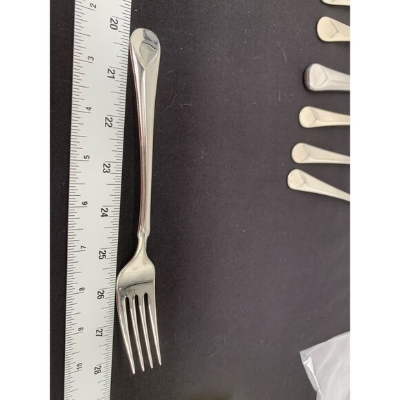 Zwilling J.A. Henckels HENPRO Provence 10-Piece Stainless Steel Flatware Set - Picture 4 of 8